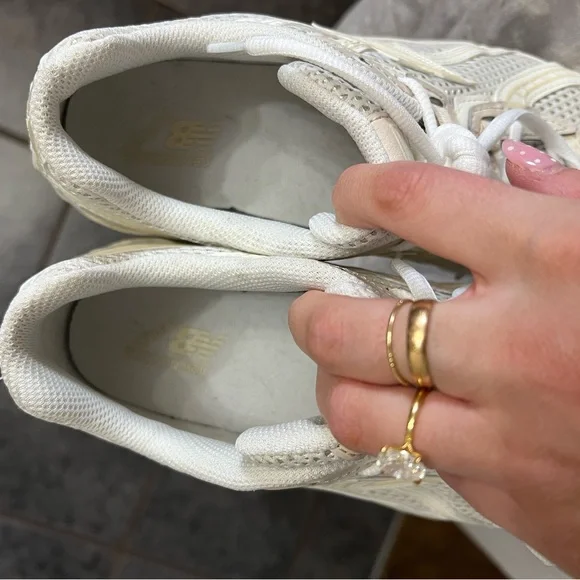 New Balance 740 - Picture 3 of 5